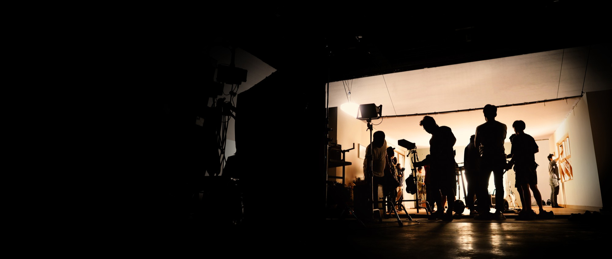 bg_sec_img_ourworks_contactus1_aboutus1_sctn7_5f